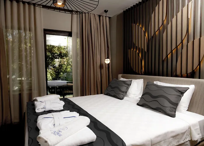 Perge - Adult Only 18 Hotel