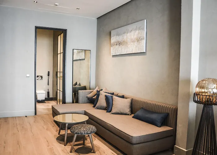 Perge - Adult Only 18 Hotel