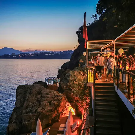 Perge - Adult Only 18 Hotell