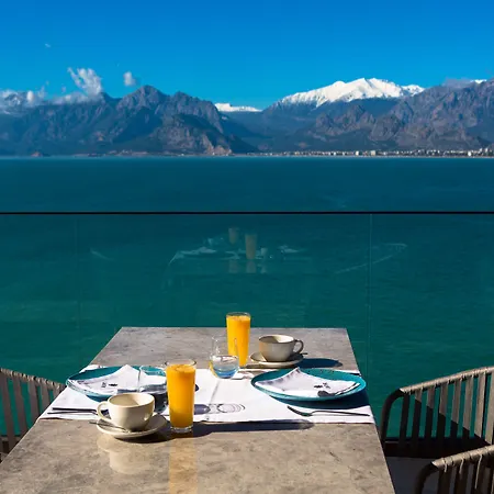 Hotell Perge - Adult Only 18